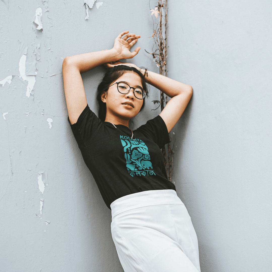Joyya - Joyya Abstract T-shirt | Women Short Sleeve - T-Shirt - Front - JOYYA COLLECTION -