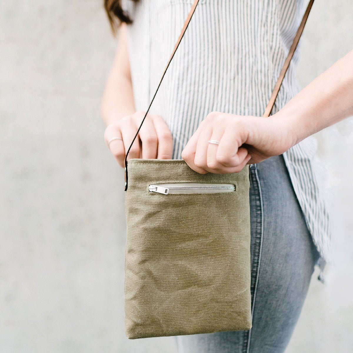 Joyya - Portrait Crossbody – Sathi Collection - Bags - JOYYA OVERSTOCK - 